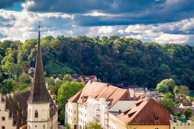 Am Hochufer der schmalen Landbrücke lag die Schanze