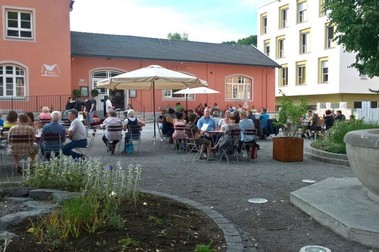 Konzert im Biergarten, Foto: Stiftung Attl