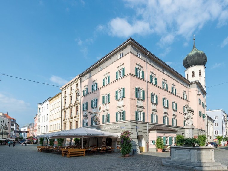 Max-Josefs-Platz