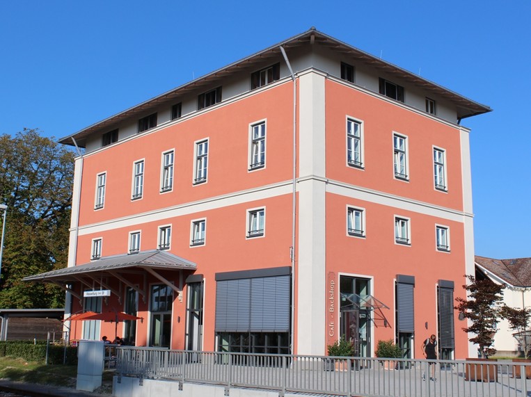 Wasserburger Bahnhof im Stadtteil Reitmehring