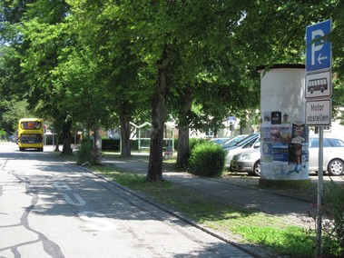 Stellplätze entlang der Landwehrstraße